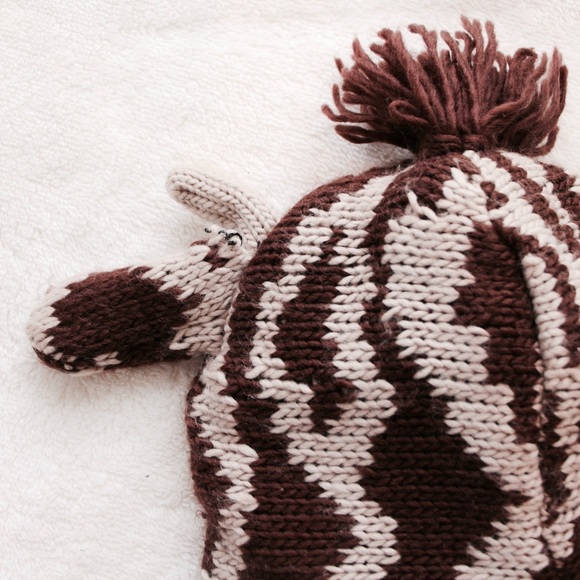 Giraffe Hat - Picture 2 of 2